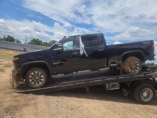 2023 Chevrolet Silverado 2500HD 4WD Crew Cab Standard Bed Custom - Exterior Side Driver Image